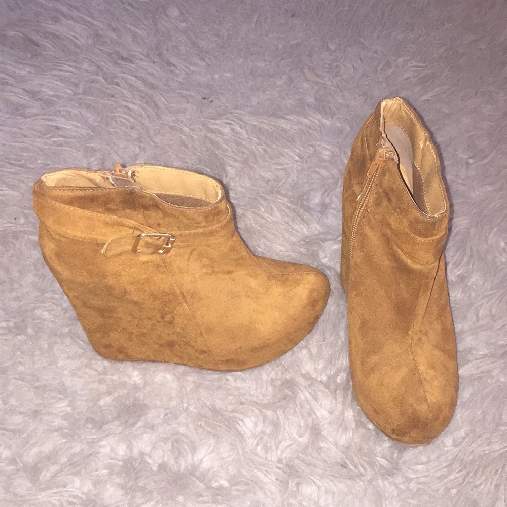 High Platform Soda Wedges